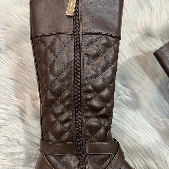Michael Kors Girls Leather Boots. New - Picture 3 of 8